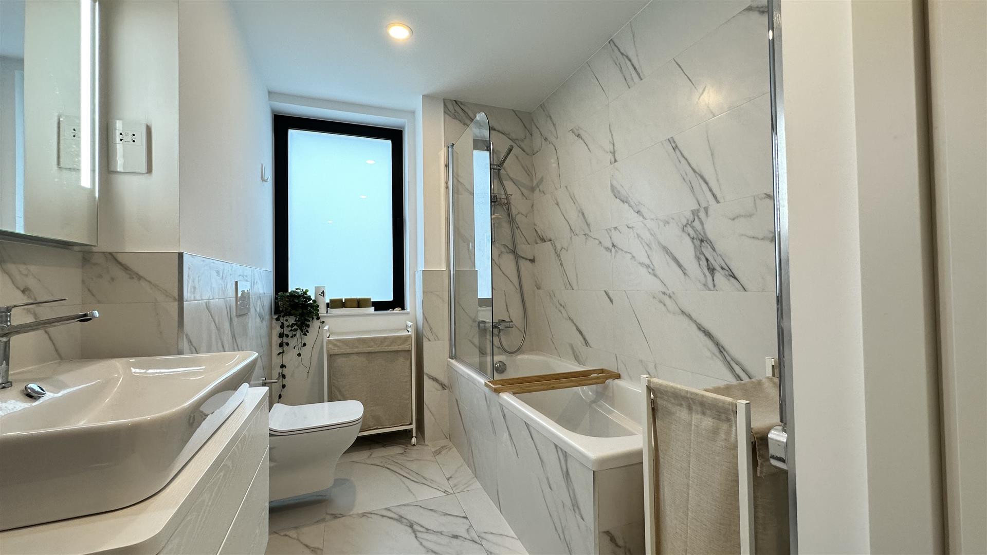 Image of Apartment - 2 Bedrooms - 2 Bathrooms for Sale in Forbes-Gibraltar, Image 4